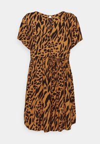 Kortärmad klänning med brunt och svart djurmönster, med avslappnad passform, rynkad midja och en liten nyckelhålsdetalj i ryggen.