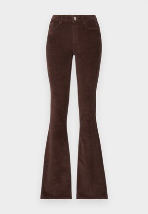 Pantaloni a zampa d'elefante in corduroy marrone con chiusura a bottone, due tasche frontali e un tessuto testurizzato. Presentano una vita aderente e un orlo largo.