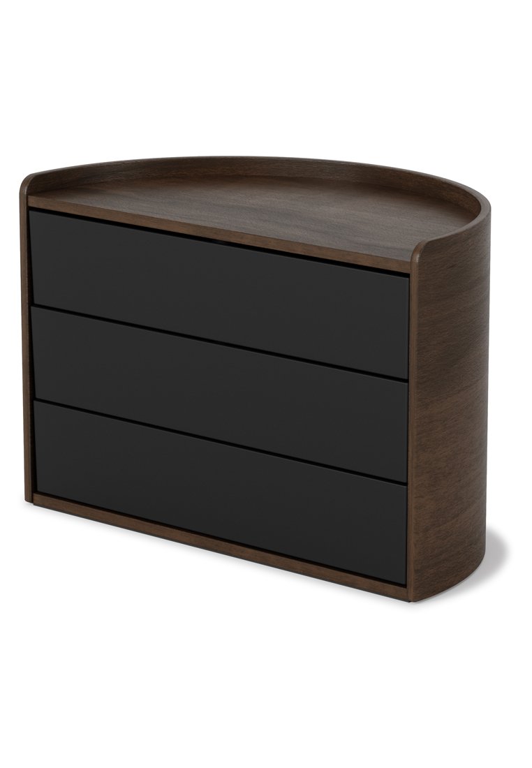 Commode en bois arrondi avec trois tiroirs noirs mats, une surface supérieure lisse et une finition en noyer chaud. Design élégant et moderne.