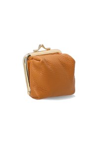 Bruin leren muntentas met een gestructureerde afwerking, gouden metalen sluiting en een compacte, afgeronde vorm.