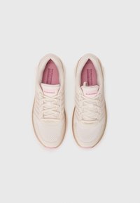 Skechers GO RUN ELEVATE 2.0 - Sneakers laag - off white/pink
