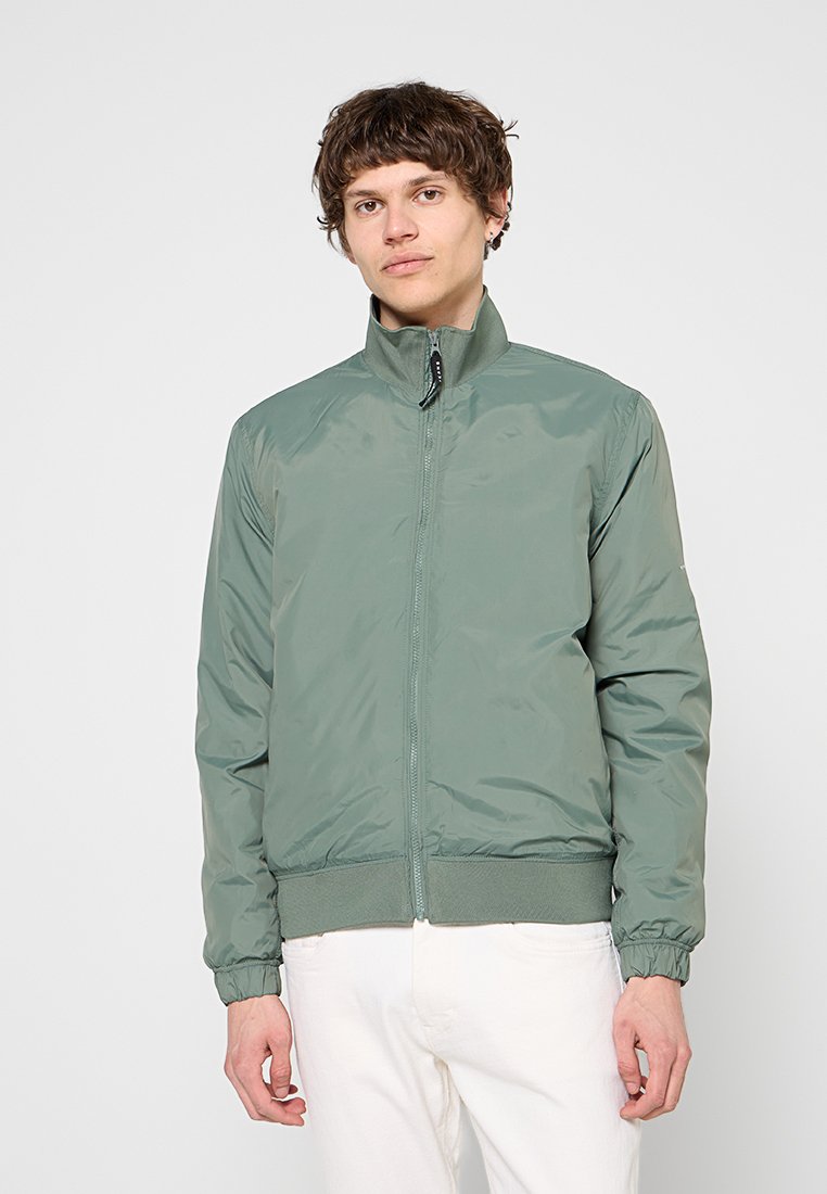 Pepe Jeans Lichte jas groen
