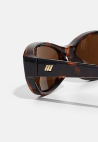 Le Specs DONT CHA UNISEX - Sončna očala - brown