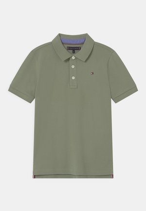 ESSENTIAL REGULAR FIT - Polo - spring olive