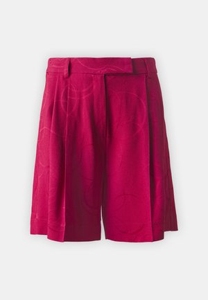 Fuchsia-gefältete Shorts aus einem strukturierten Stoff mit einem subtilen, kreisförmigen Muster und einem geraden Bein.