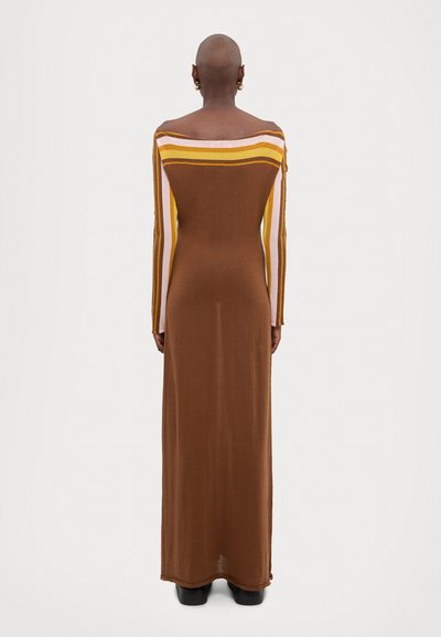 Faithfull the brand CITARA LONG SLEEVE MAXI DRESS - Maxi dress - cocoa