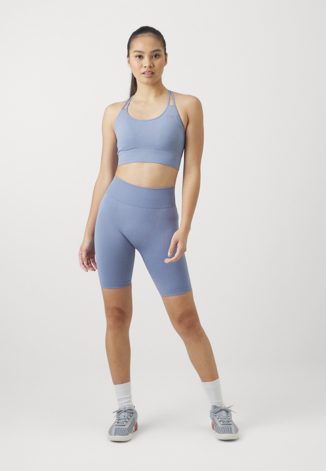 DEFINE SEAMLESS BIKER SHORTS