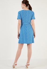 LELA - Sukienka z dżerseju