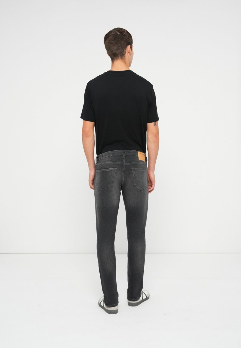 JJIGLENN JJFELIX GE 046 50SPS NOOS Jeans de corte slim | Negro | Jack