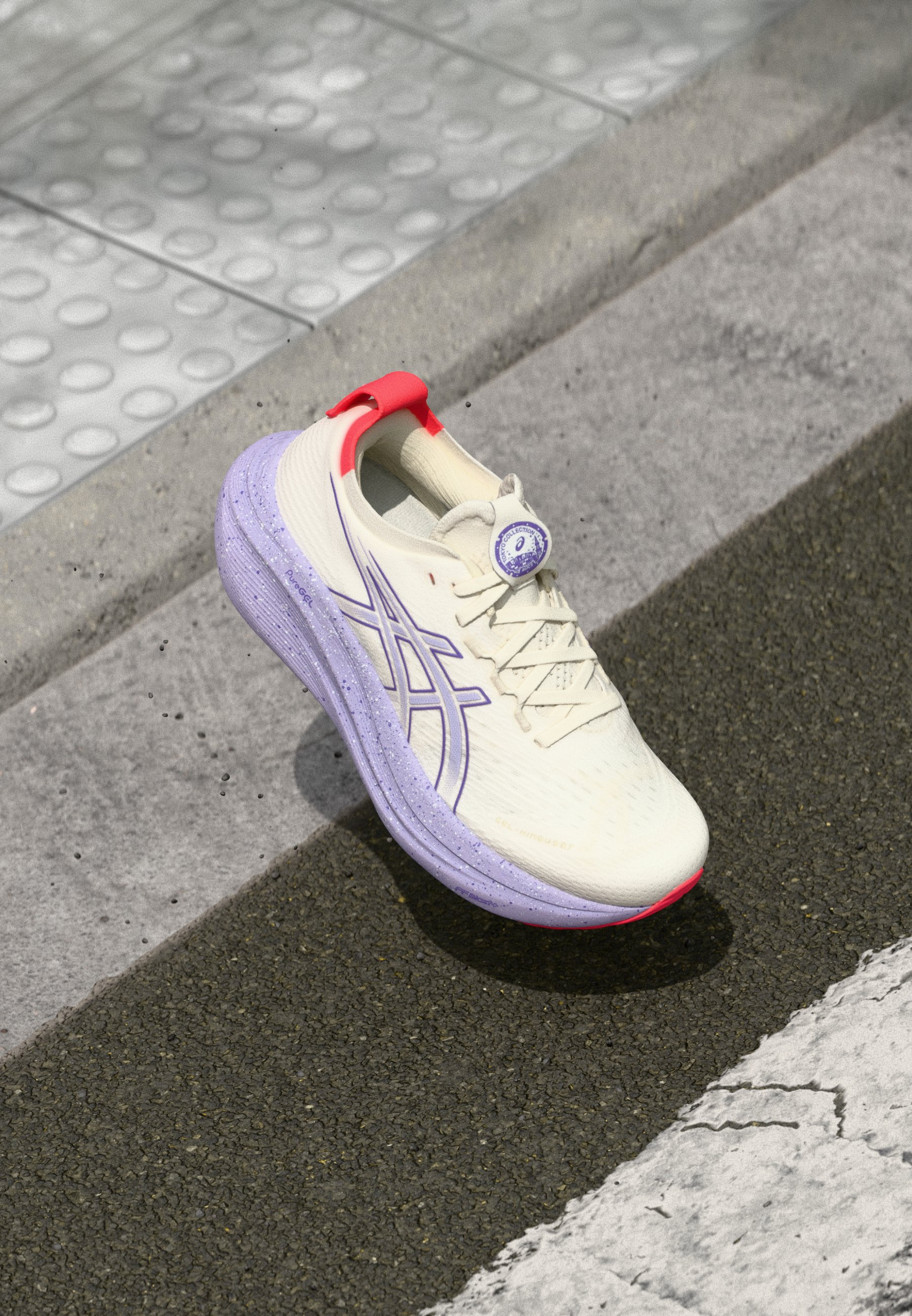ASICS GEL NIMBUS 27 TOKYO - Road running shoes - cream/edo purple/lilac - Zalando.co.uk