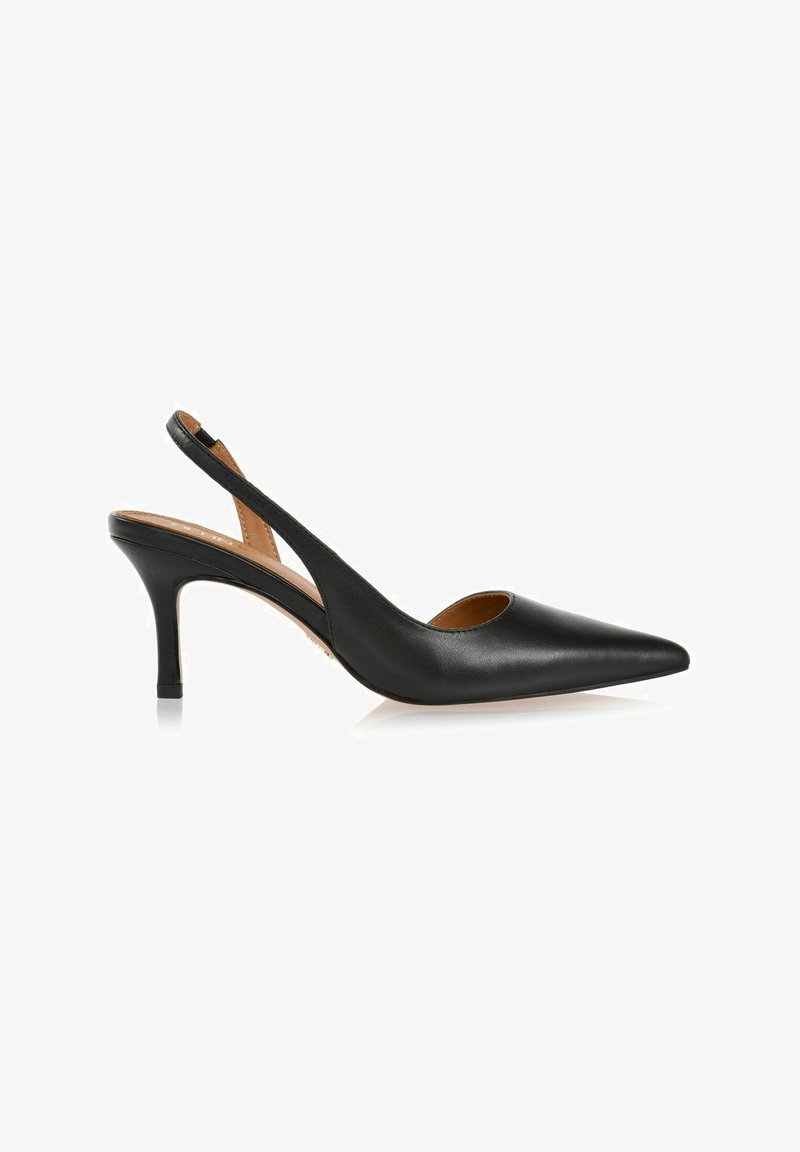 Czarne sandały na obcasie typu slingback z wyodrębnionym noskiem, wykonane z gładkiej skóry. Cechują się smukłym obcasem i otwartym przodem dla lepszej wentylacji.
