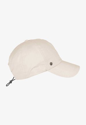 Beige Kappe aus Stoff mit gebogenem Schild. Verfügt über einen Kordelzug auf der Rückseite und ein kleines Logo-Detail an der Seite.