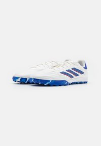 adidas Performance COPA PURE 2.0 ELITE TURF - Fodboldstøvler til kunstgræs - footwrar white/lucid blue/solar red