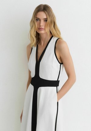 Reiss, Päevakleit - ivory black