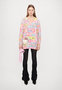 GCDS HELLO KITTY PRINTED CABLE MINI DRESS - Strikkjoler - multi coloured
