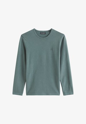 Grüner Pullover mit langen Ärmeln und Rundhalsausschnitt, feine Textur und kleines besticktes Logo auf der linken Brust.