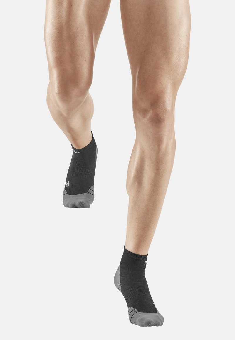 CEP LIGHT MERINO HIKING COMPRESSION SOCKS LOW CUT MEN - MADE IN GERMANY - Socken - black