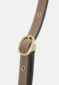 COACH LUXE REFINED IDOL BAG - Kézitáska - dark stone