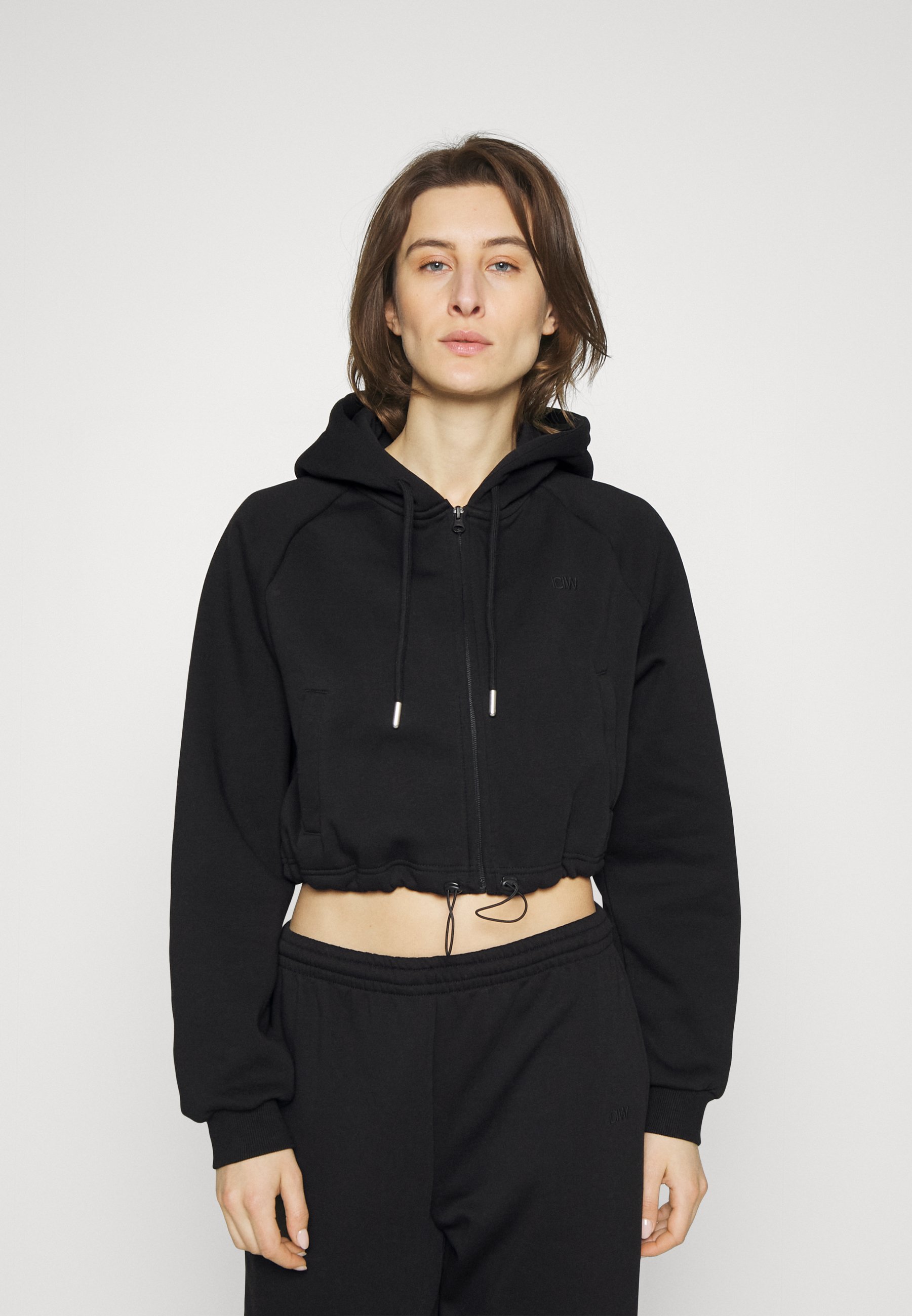 ICANIWILL EVERYDAY CROPPED HOODIE - Zip-up sweatshirt - black -  Zalando.co.uk