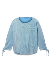 Blusa a righe blu chiaro con scollo arrotondato, maniche a tre quarti e fiocchi sui polsini; presenta un mix di pannelli a tinta unita e a righe.
