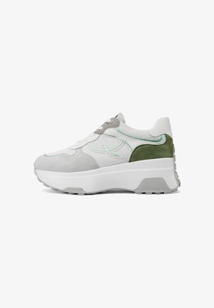 Queen Helena, Sneakers basse - verde