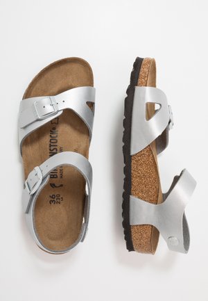 hey dude britt size 8