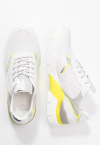 Marco Tozzi LACE UP - Sneaker low - white/neon yellow