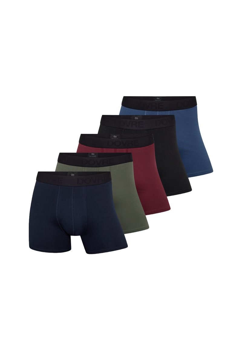 Boxershorts i et sæt af fem farver: marineblå, grøn, burgunder, sort og blå. Hver har et sort elastisk taljebånd med logo. Blødt stof.
