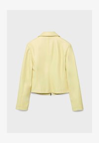 Selected, light yellow