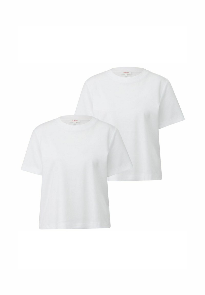 Zwei weiße Baumwoll-T-Shirts mit kurzen Ärmeln, rundem Halsausschnitt und lockerer Passform. Glatte Textur ohne sichtbare Muster oder Akzente.