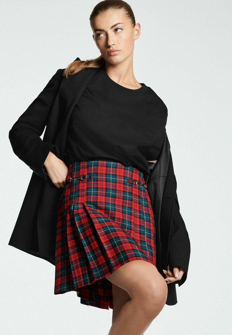 Next KILT - Pliceret nederdel /Nederdele med folder - red