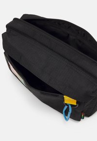 Polaroid RECYCLED RIPSTOP CROSSBODY UNISEX - Τσάντα χιαστί - black