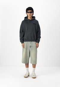 Abercrombie & Fitch Džemperis su gobtuvu - woodland gray