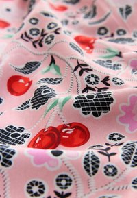 Thumbnail Image 6