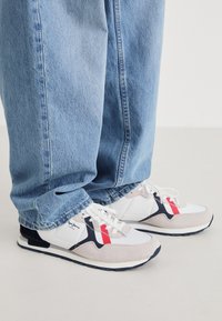 BRIT ROAD  - Sneaker low - white