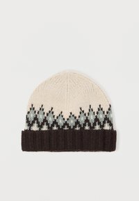 Kudotun pipo, jossa on vaaleancremiväriinen runko, jossa on geometrinen kuvio mustana ja tealina, sekä tumma ruskea ribbireuna tiiviiseen istuvuuteen.