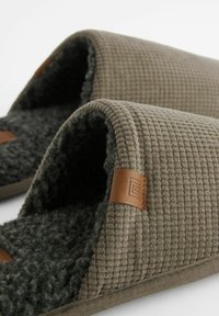 Next TEXTURED - Hjemmesko - green