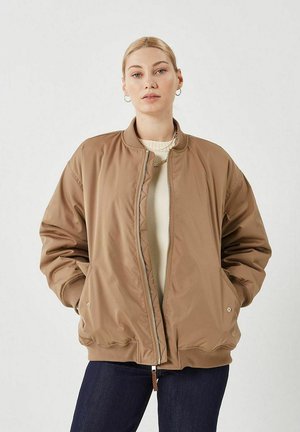 HENNIA - Chaquetas bomber - pine bark