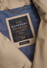 Superdry & Co Prochowiec