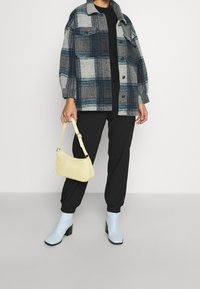 ONLY Petite Kurtka Bomber