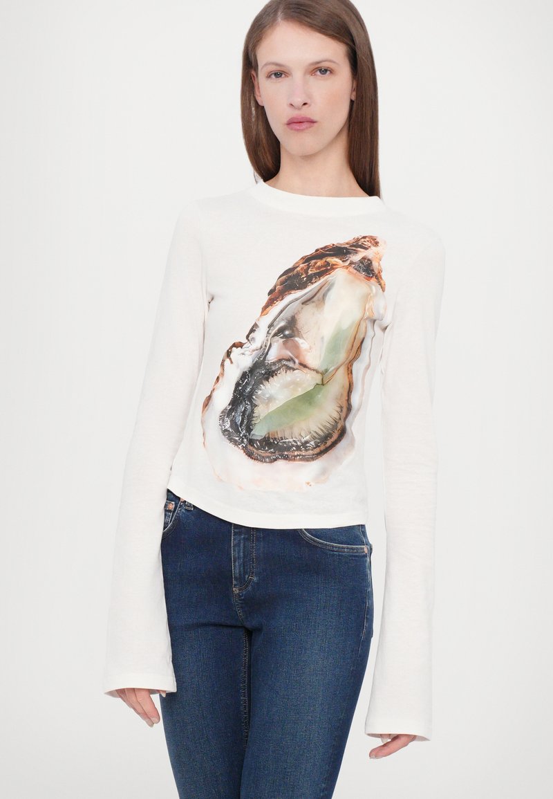 A.W.A.K.E. MODE OYSTER GRAPHIC LONG SLEEVE TEE - T-shirt à manches longues - off white