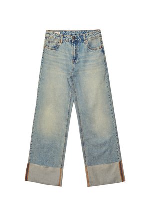 Hellblaue Jeans mit weitem Bein aus Denim, mit fransigem Saum, kontrastierendem Stitching und einem Fünf-Taschen-Design mit Knopfverschluss.