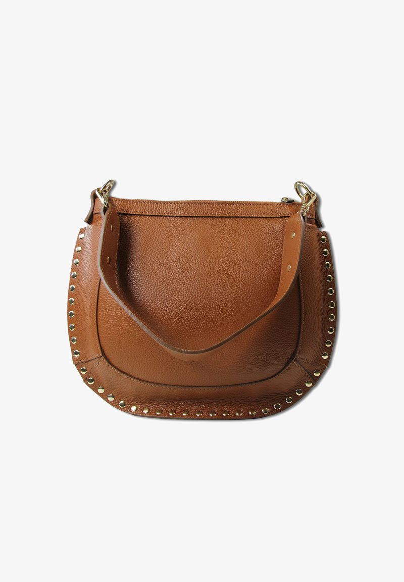 Bruine leren handtas met een gestructureerd oppervlak, afgeronde vorm, gouden accenten en metalen studs langs de randen. Vijf studaccenten zichtbaar.