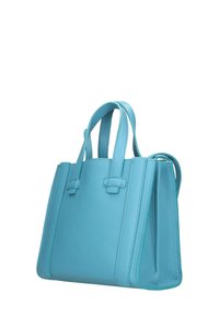 Borsa a mano in pelle azzurro chiaro con design strutturato, doppio manico superiore e superficie liscia e texturizzata; presenta dettagli cuciti e hardware minimale.