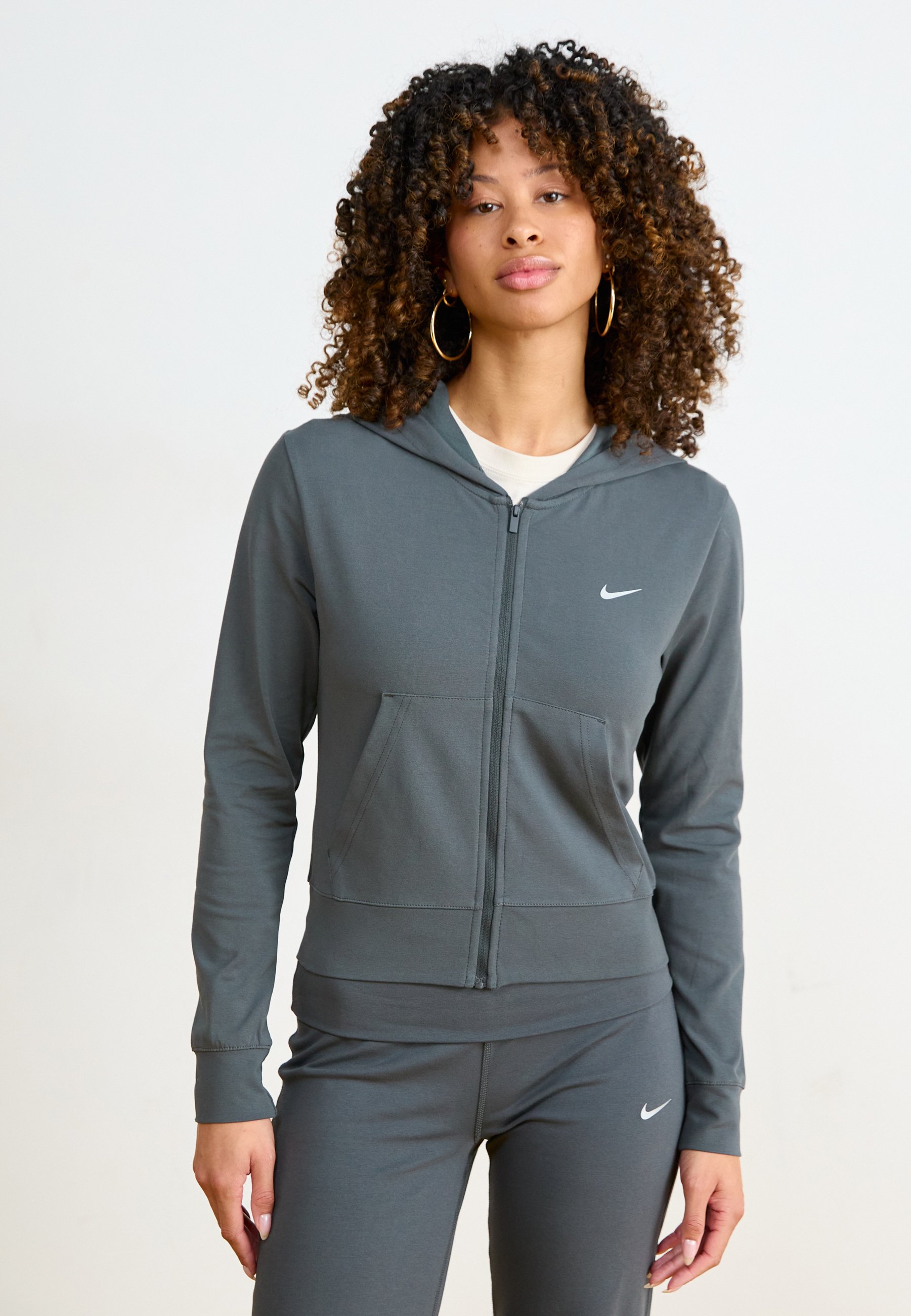 nike anthracite sweatshirt