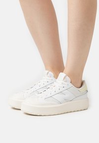 New Balance CT302 - Sneakers basse - white