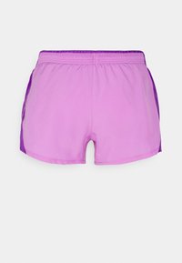 Lila och rosa träningstights med resårmidja, sidopaneler i en mörkare lila och en mjuk, lätt tygkvalitet.