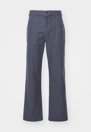 Dark gray, wide-leg trousers made of cotton. Featuring two front pockets and a button closure. Smooth texture with a casual design.