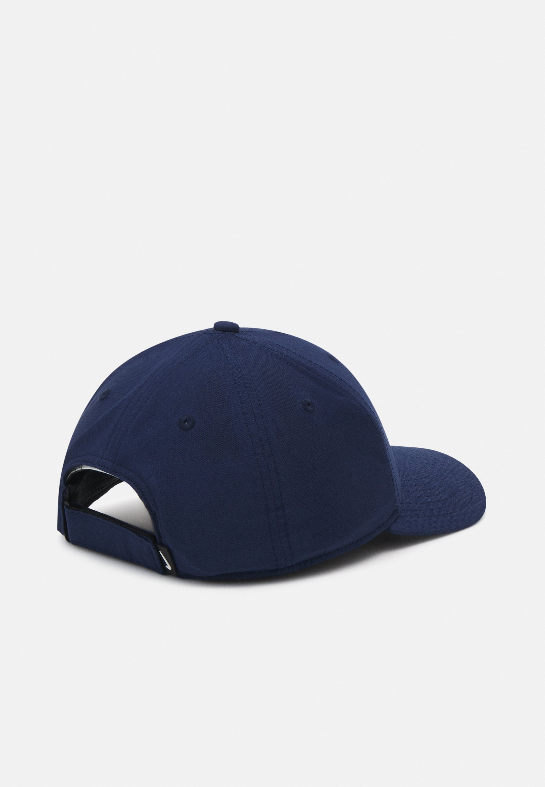 【NIKE】 キャップ (UNISEX) NAVY/WHITE Nike Club Washed Cap | Accessoires » Buy online now!