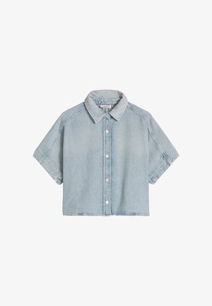 Lichtblauw cropped denim shirt met korte mouwen, knoopsluiting aan de voorkant en klassieke kraag.